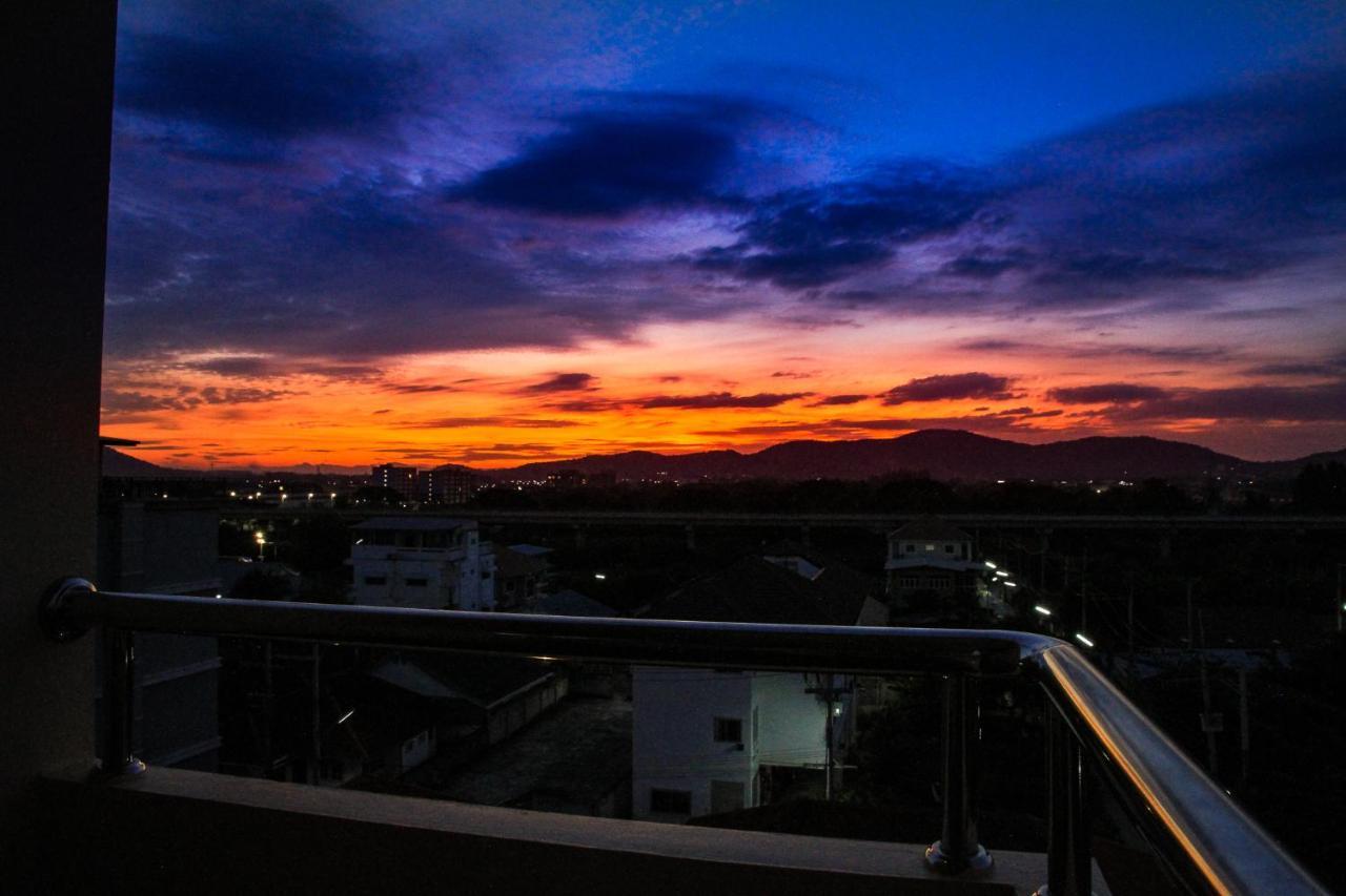 Sky Villa Hua Hin Guesthouse - Adults-Only Exterior foto